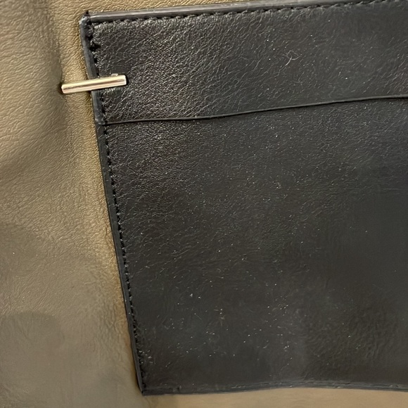 Danielle Nicole Tote - Picture 6 of 8